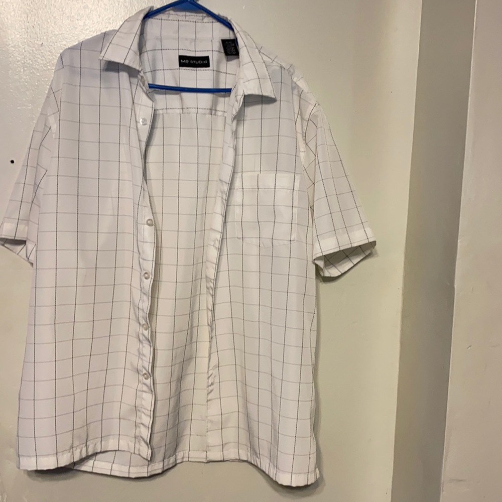 Men’s shirt sz XL